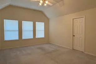 8922 Benning Dr, Houston, TX 77031 - Photo 4