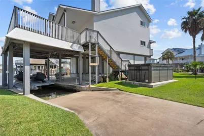 138 Isles End Road, Galveston, TX 77554 - Photo 34