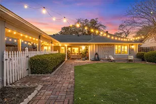 4819 Chantilly Ln, Houston, TX 77092 - Photo 2