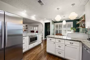 4819 Chantilly Ln, Houston, TX 77092 - Photo 16