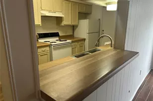 13190 Trail Hollow Dr, Houston, TX 77079 - Photo 6