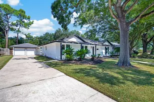 1647 Seagate Ln, Houston, TX 77062 - Photo 2