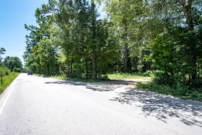 10710 Waukegan Road, Conroe, TX 77306 - Photo 4