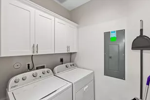 3211 Avenue K, Galveston, TX 77550 - Photo 18