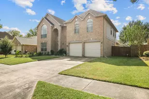 10723 Oak Acres Dr, Houston, TX 77065 - Photo 2