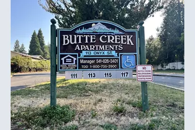 113 Onyx St, Eagle Point, OR 97524 - Photo 2