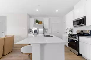 9119 Serene Hvn Dr, Iowa Colony, TX 77583 - Photo 4