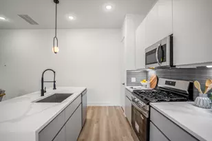 4201 Oats St, Houston, TX 77020 - Photo 12