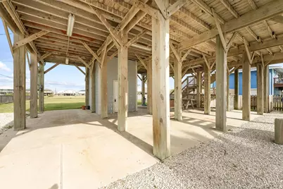 904 Surf Drive, Surfside Beach, TX 77541 - Photo 20
