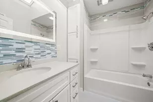 4023 Breakwood Dr, Houston, TX 77025 - Photo 24