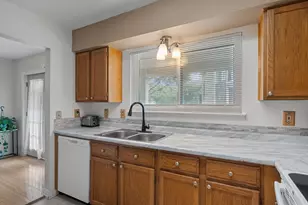 18515 Egret Bay Blvd, Webster, TX 77058 - Photo 6