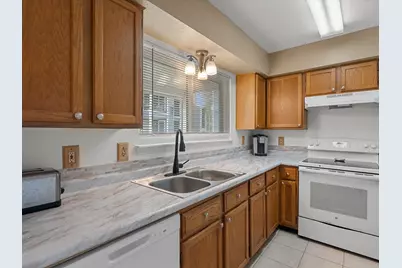 18515 Egret Bay Boulevard #1101, Webster, TX 77058 - Photo 6