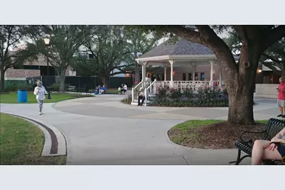 5213 Linden Street, Bellaire, TX 77401 - Photo 16