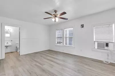 1133 W Clay Street #C, Houston, TX 77019 - Photo 6