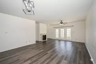 338 Wilcrest Dr, Houston, TX 77042 - Photo 4