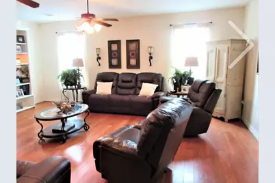 2512 Ave E, Bay City, TX 77414 - Photo 4