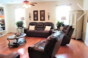 2512 Avenue E, Bay City, TX 77414 - Photo 4