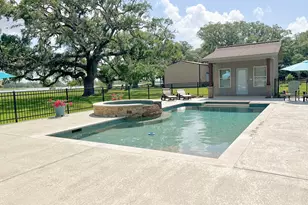 814 Sunset Trail, Angleton, TX 77515 - Photo 18