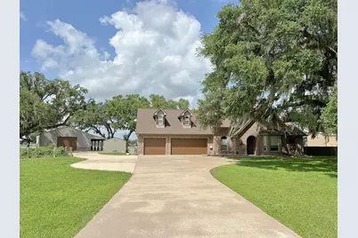 814 Sunset Trail, Angleton, TX 77515 - Photo 1