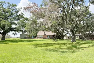 814 Sunset Trail, Angleton, TX 77515 - Photo 22