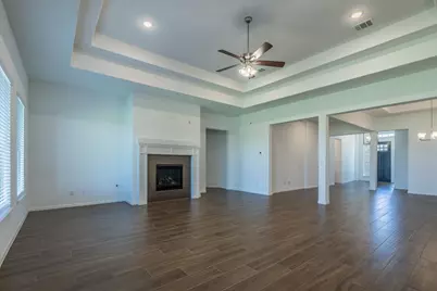 11903 Oakwood Dr, Mont Belvieu, TX 77535 - Photo 6