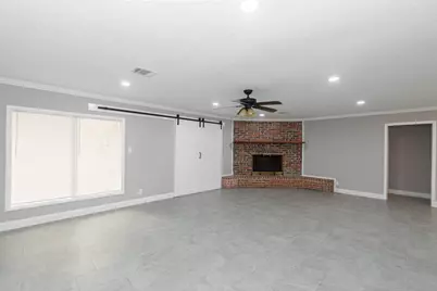 606 Scenic Drive, Baytown, TX 77521 - Photo 12