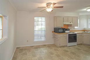 320 Bridgeview Dr, Onalaska, TX 77360 - Photo 12