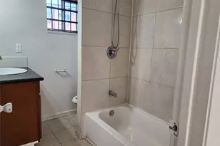8531 Hiawatha Dr, Houston, TX 77036 - Photo 20