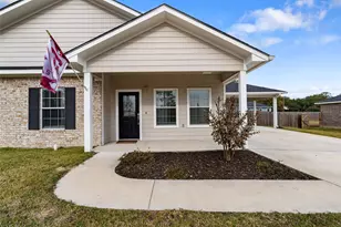 413 E Spruce St, Huntington, TX 75949 - Photo 34