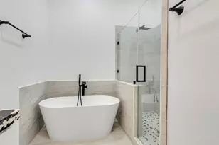 7358 Guadalcanal Rd, Houston, TX 77033 - Photo 30