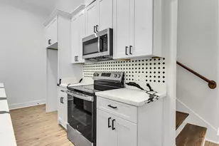 7358 Guadalcanal Rd, Houston, TX 77033 - Photo 14