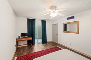 11820 Barryknoll Ln, Houston, TX 77024 - Photo 28