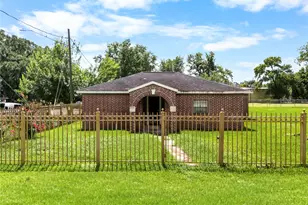 2120 Vance St, Houston, TX 77093 - Photo 2