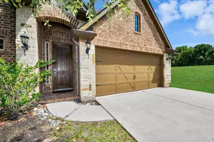 6243 Garden Lakes Ln, Sugar Land, TX 77479 - Photo 2