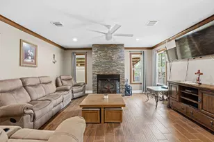 25436 Northampton, New Caney, TX 77357 - Photo 2