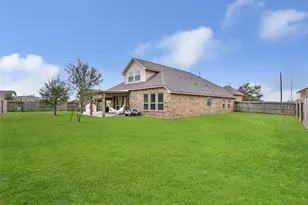 9518 Wincrest Dr, Baytown, TX 77523 - Photo 30