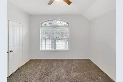 4 Logan Creek Lane, Conroe, TX 77304 - Photo 18