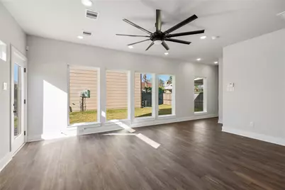 8430 Grandview Street, Houston, TX 77051 - Photo 14