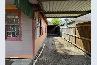 7952 Cinderella Street, Houston, TX 77028 - Photo 16