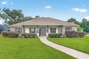 6319 Nowlin Dr, Baytown, TX 77521 - Photo 1