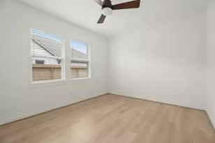 3317 Wickfield Pass Ln, League City, TX 77573 - Photo 16