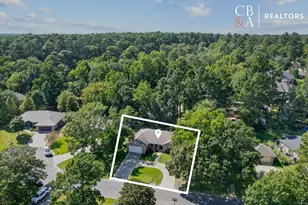 2011 Wickersham Dr, Huntsville, TX 77340 - Photo 1