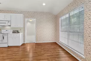 2011 Wickersham Dr, Huntsville, TX 77340 - Photo 8
