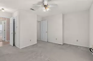 2011 Wickersham Dr, Huntsville, TX 77340 - Photo 12