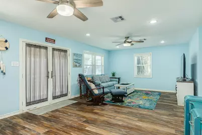 207 Galleon, Freeport, TX 77541 - Photo 28