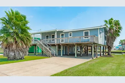 207 Galleon, Freeport, TX 77541 - Photo 14