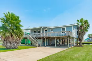 207 Galleon, Freeport, TX 77541 - Photo 14
