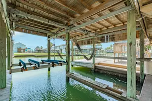 207 Galleon, Freeport, TX 77541 - Photo 24