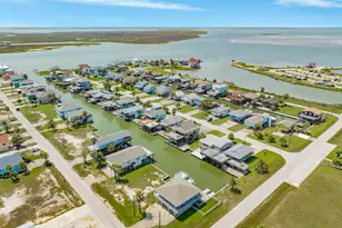207 Galleon, Freeport, TX 77541 - Photo 10