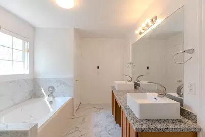 34 E Trillium Circle, The Woodlands, TX 77381 - Photo 22